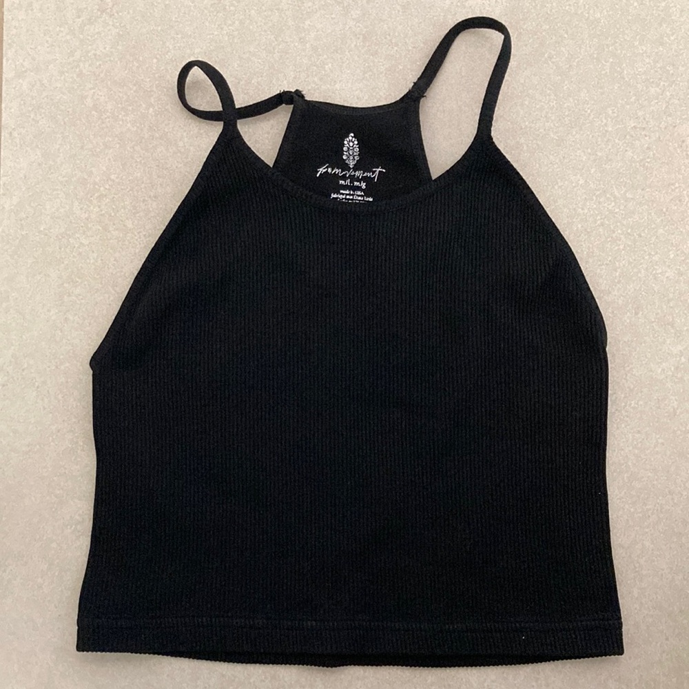 Free People Movement Happiness Runs Crop Tank in Solid Black size M/L